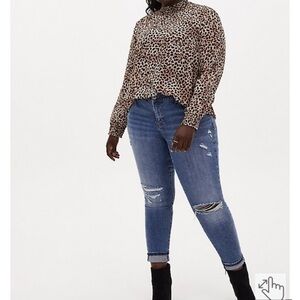 Torrid Chiffon Leopard Print High Neck Top Size 00